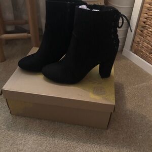 Women’s ankle boots